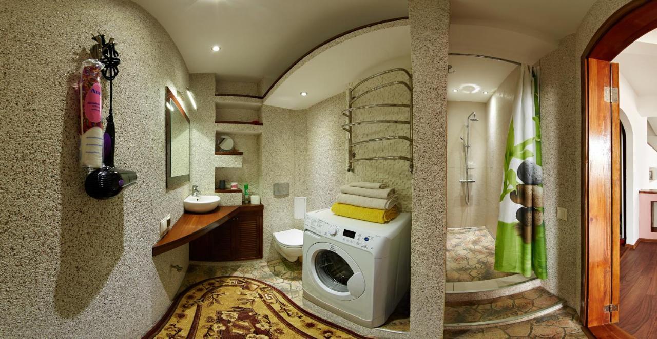 Babylon Apartment On Bukovinskaya Street Ровно Экстерьер фото